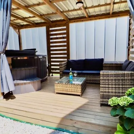 Pomale Vendeghaz Holiday home