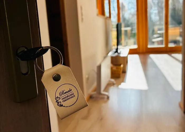 Pomale Vendeghaz Dom wakacyjny Révfülöp